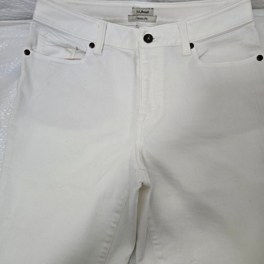 LL Bean Classic Fit White Straight Leg Denim Pants Womens 4 Regular